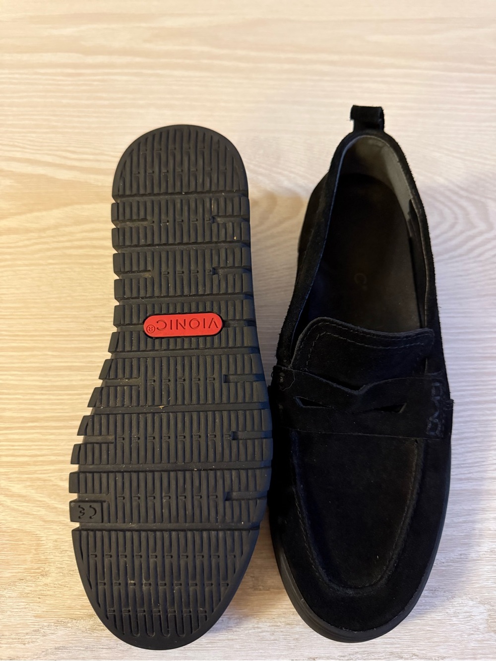 Vionic Uptown Suede Loafer Size 8 - Picture 5 of 5